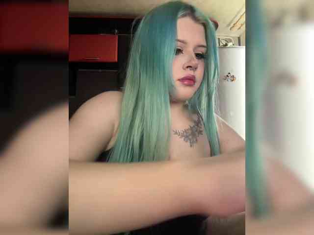 Miss_Nestle webcam