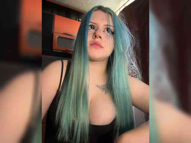 Miss_Nestle webcam
