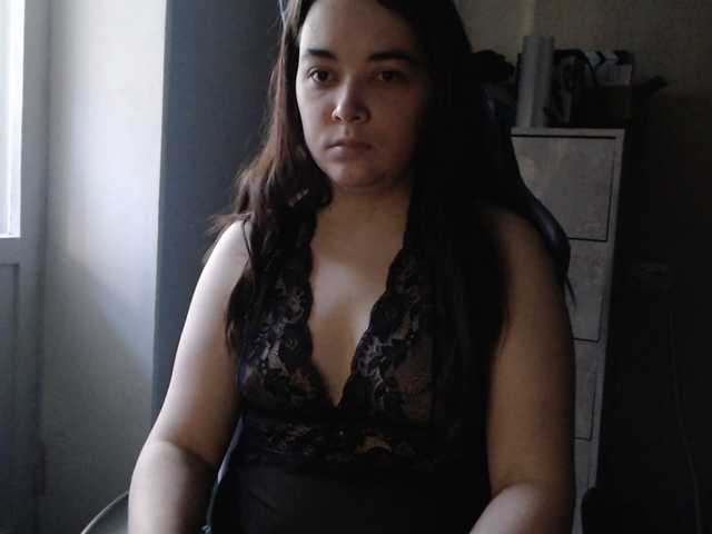Snezhannaa live cam on BongaCams