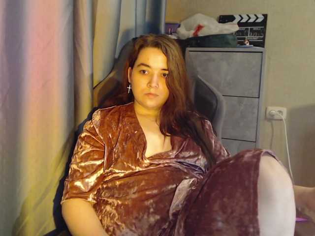 Snezhannaa live cam on BongaCams