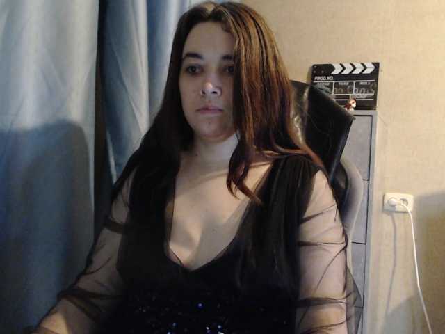 Snezhannaa live cam on BongaCams