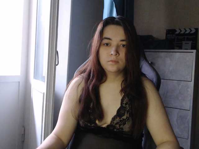 Snezhannaa, en directo ahora en BongaCams