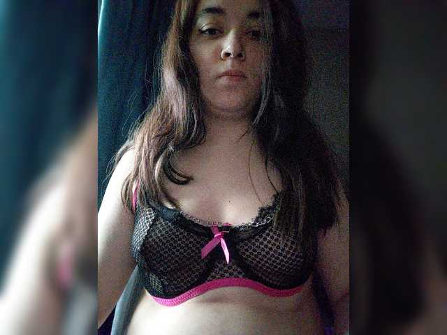 Snezhannaa live cam on BongaCams