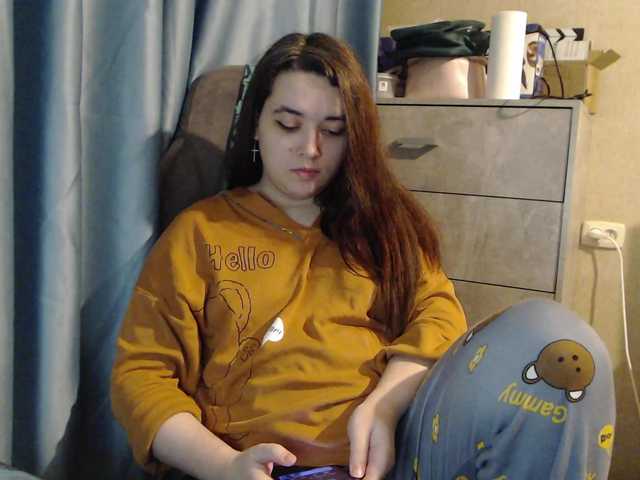 Snezhannaa live cam preview