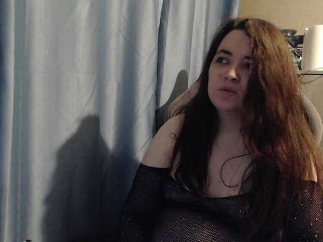 Snezhannaa live cam on BongaCams