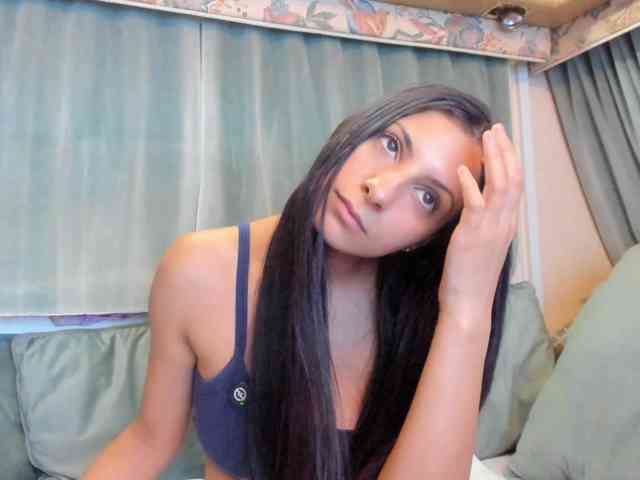 Dirty-Bya webcam