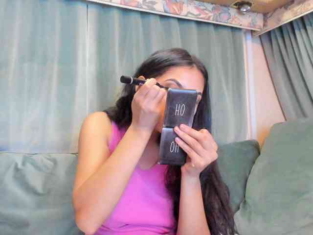 Dirty-Bya webcam