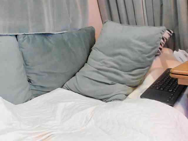 Dirty-Bya webcam
