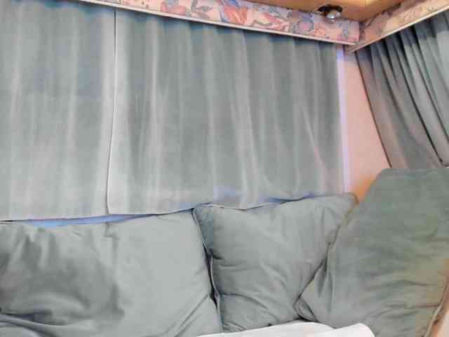 Dirty-Bya webcam