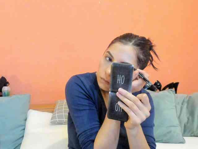Dirty-Bya webcam
