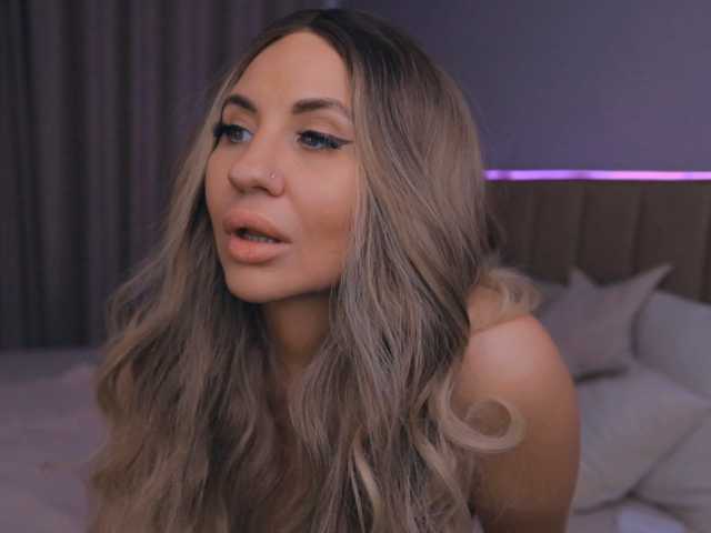 LeaEden live cam on BongaCams