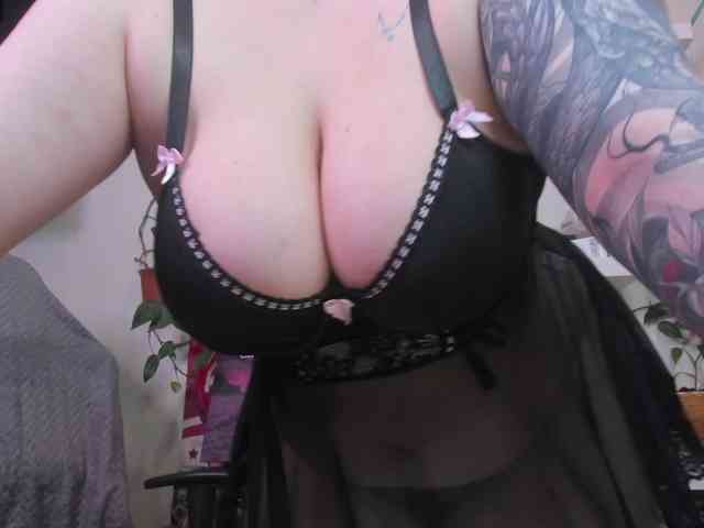 Ponchik_ponponchik webcam