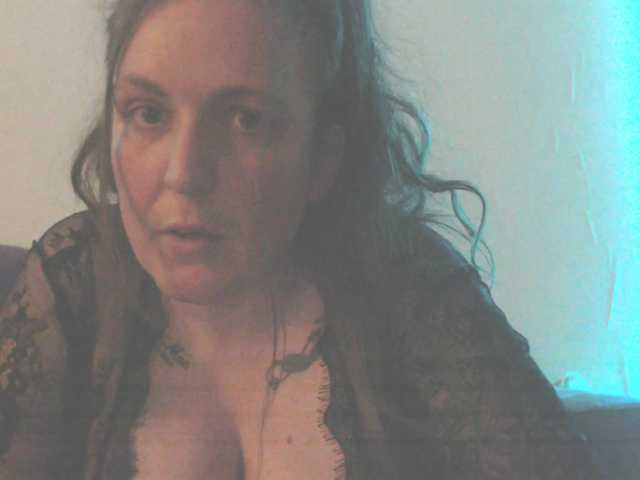 Harleyslut live cam on BongaCams