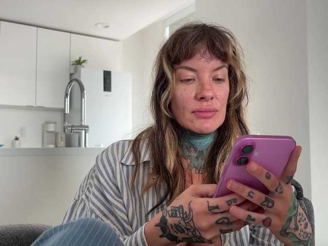iiixbostonxiii live cam on BongaCams