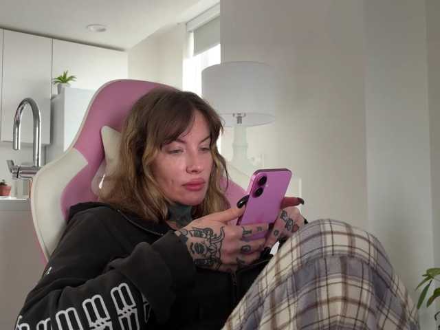 iiixbostonxiii live cam on BongaCams