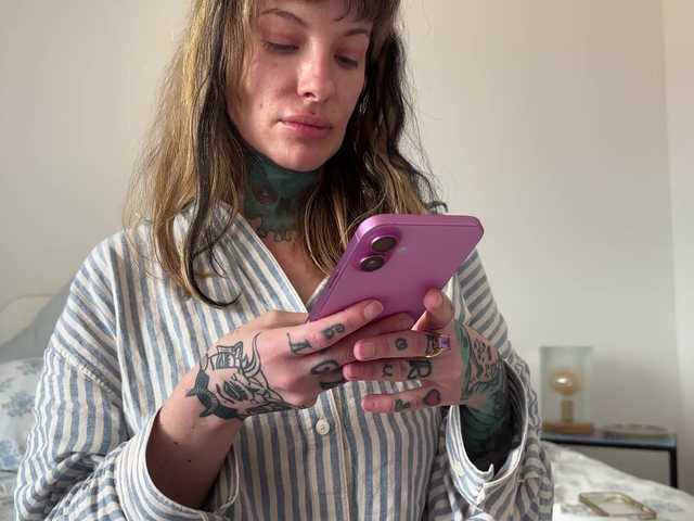 iiixbostonxiii live cam on BongaCams