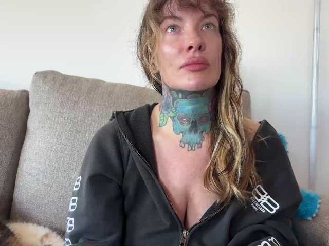 iiixbostonxiii live cam on BongaCams
