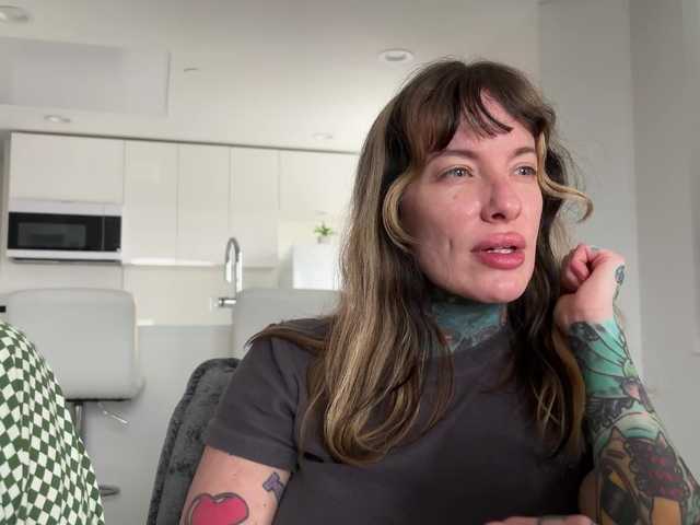 iiixbostonxiii live cam on BongaCams