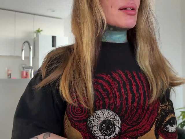iiixbostonxiii live cam on BongaCams