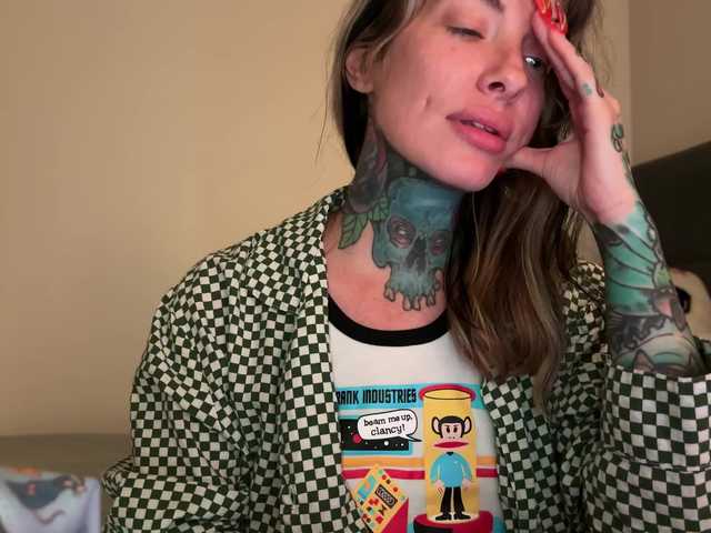 iiixbostonxiii's BongaCams show and profile