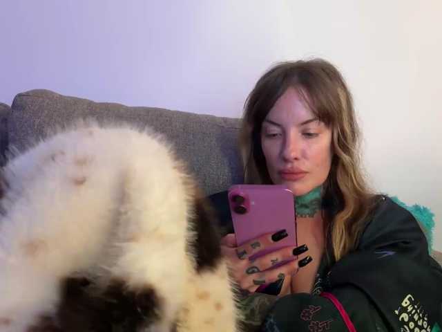 iiixbostonxiii live cam on BongaCams