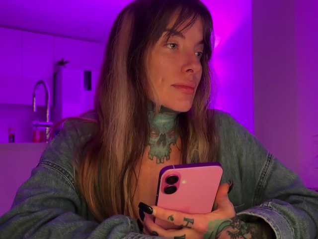 iiixbostonxiii live cam on BongaCams
