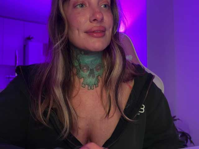 iiixbostonxiii live cam on BongaCams