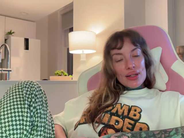 iiixbostonxiii live cam on BongaCams