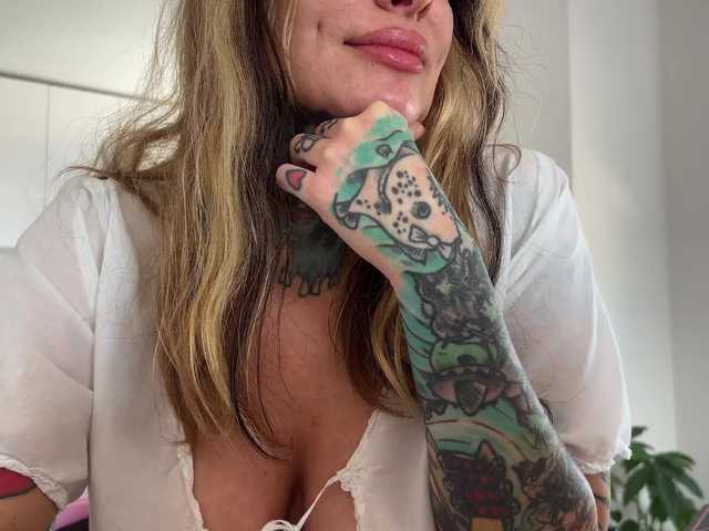 iiixbostonxiii live cam on BongaCams