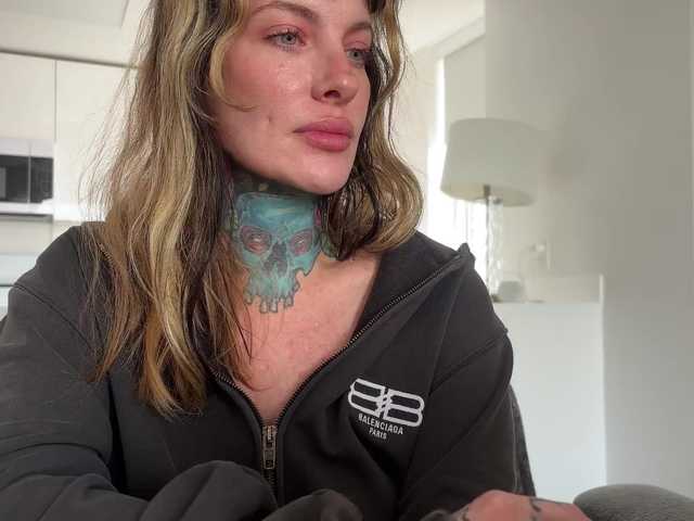 iiixbostonxiii live cam on BongaCams