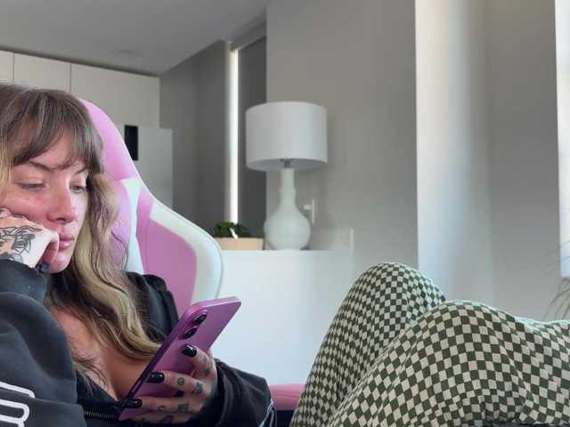 iiixbostonxiii live cam on BongaCams