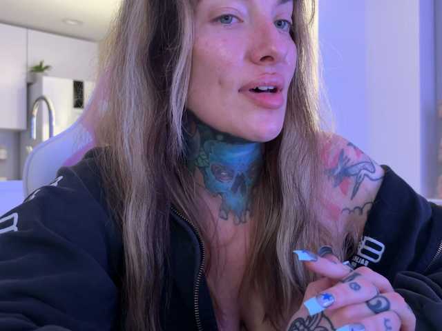 iiixbostonxiii live cam on BongaCams