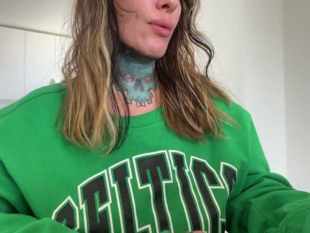 iiixbostonxiii live cam on BongaCams