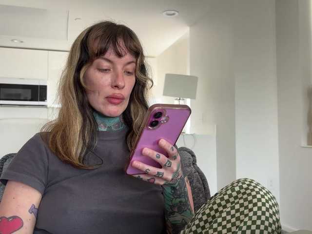 iiixbostonxiii live cam on BongaCams