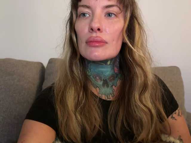 iiixbostonxiii live cam on BongaCams