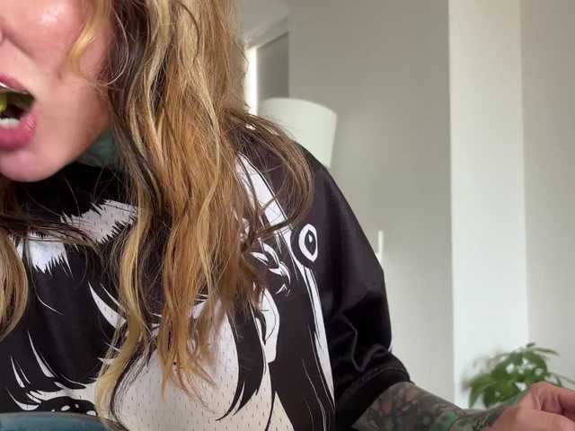 iiixbostonxiii live cam on BongaCams