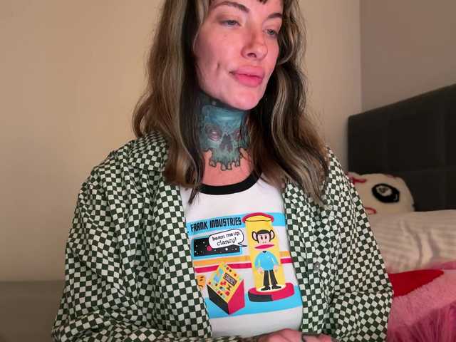 iiixbostonxiii's BongaCams show and profile