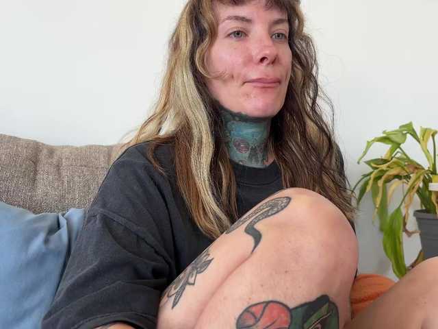 iiixbostonxiii live cam on BongaCams