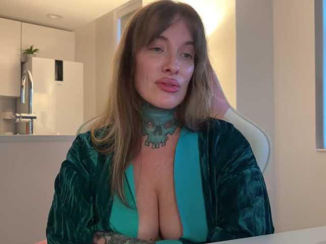 iiixbostonxiii live cam on BongaCams
