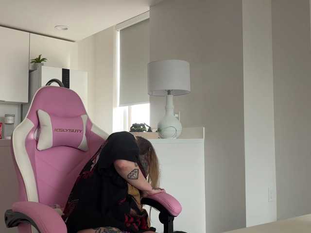 iiixbostonxiii live cam on BongaCams