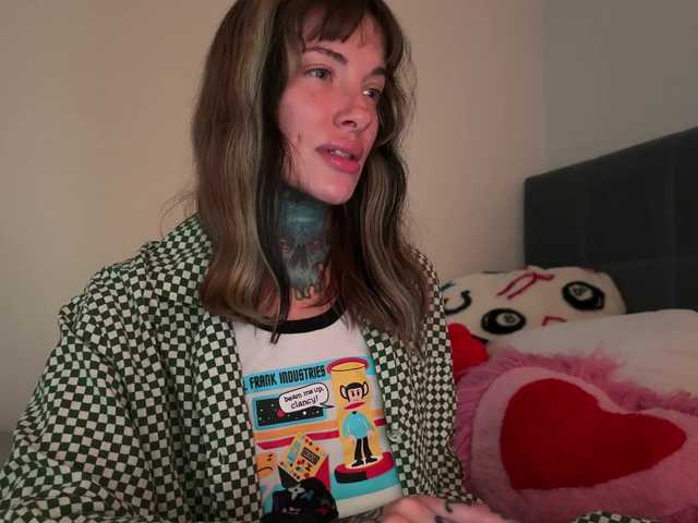 iiixbostonxiii's BongaCams show and profile