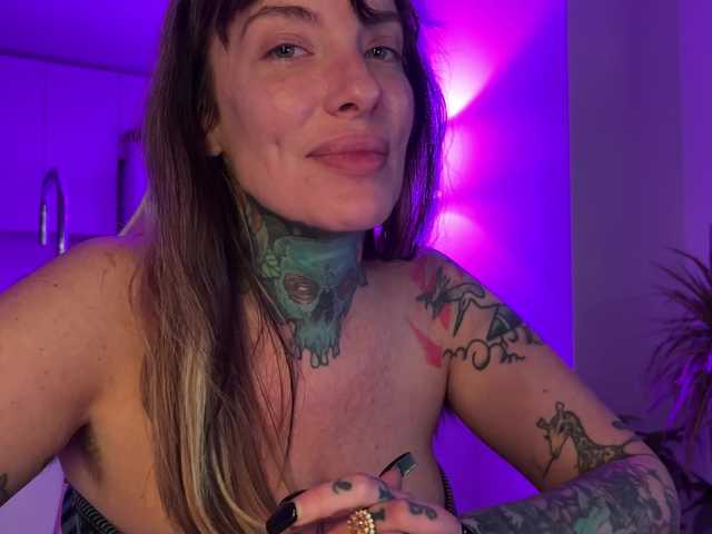 iiixbostonxiii live cam on BongaCams