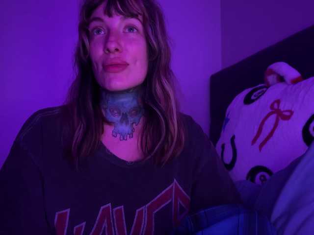 iiixbostonxiii's BongaCams show and profile