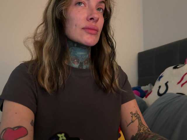 iiixbostonxiii's BongaCams show and profile