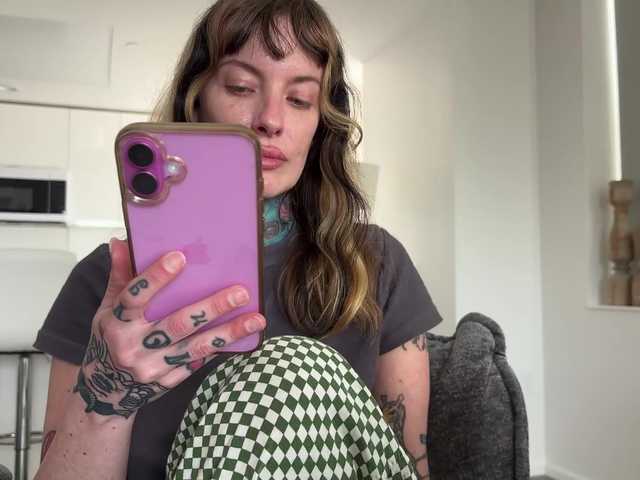 iiixbostonxiii live cam on BongaCams