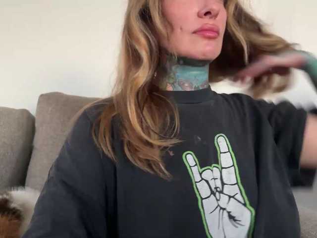 iiixbostonxiii live cam on BongaCams