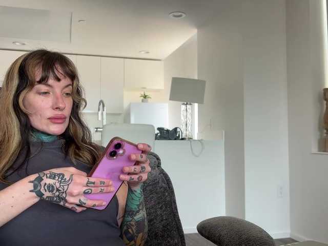 iiixbostonxiii live cam on BongaCams