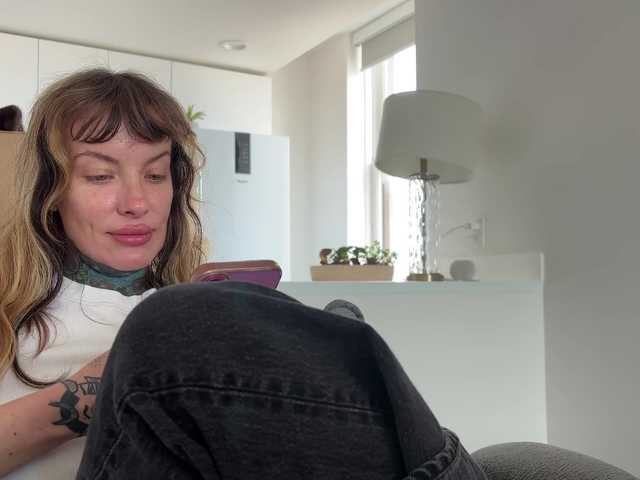 iiixbostonxiii live cam on BongaCams