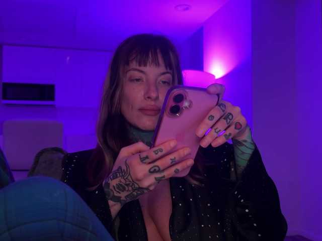 iiixbostonxiii live cam on BongaCams