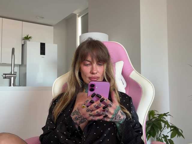 iiixbostonxiii live cam on BongaCams